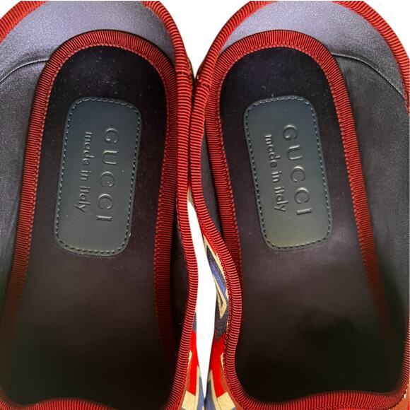 Gucci Red Satin Voyage Geometric G Print Slipper Shoes, US8 - Picture 10 of 16